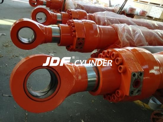 DH220-5 arm hydraulic cylinder